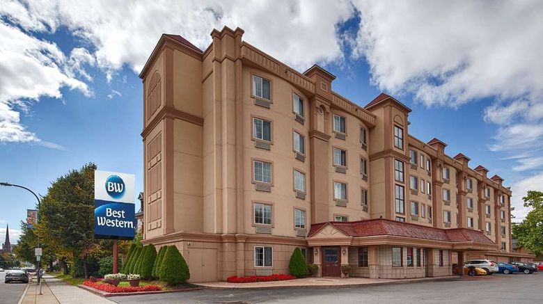 Best Western - On The Avenue Exterior. Images powered by <a href="https://iceportal.shijigroup.com" target="_blank" rel="noopener">Ice Portal</a>.
