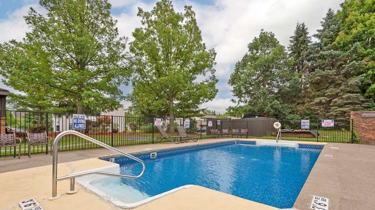 Best Western University Inn Pool