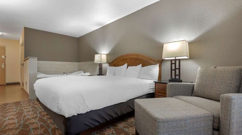<b>Best Western University Inn Room</b>. Images powered by <a href="https://iceportal.shijigroup.com/" title="IcePortal" target="_blank">IcePortal</a>.