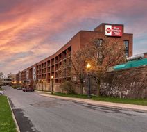 Best Western Plus Captain's Quarters Exterior