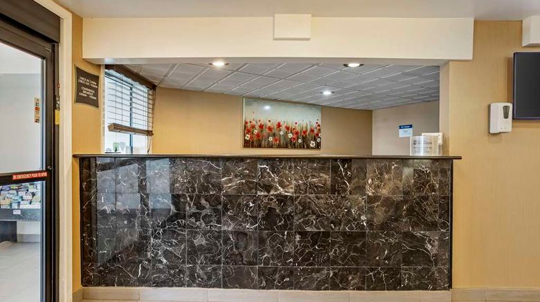 <b>Best Western Monticello Lobby</b>. Images powered by <a href="https://iceportal.shijigroup.com/" title="IcePortal" target="_blank">IcePortal</a>.