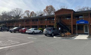 SureStay Plus Best Western Woodbury Inn