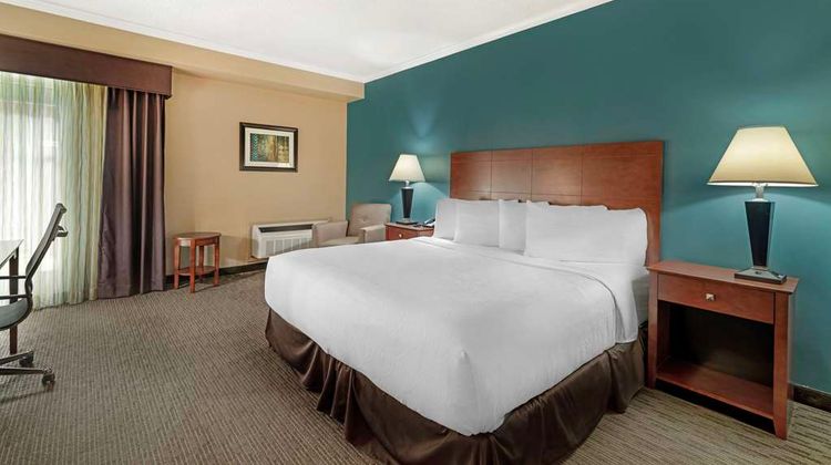 Best Western Plus Plattsburgh Room
