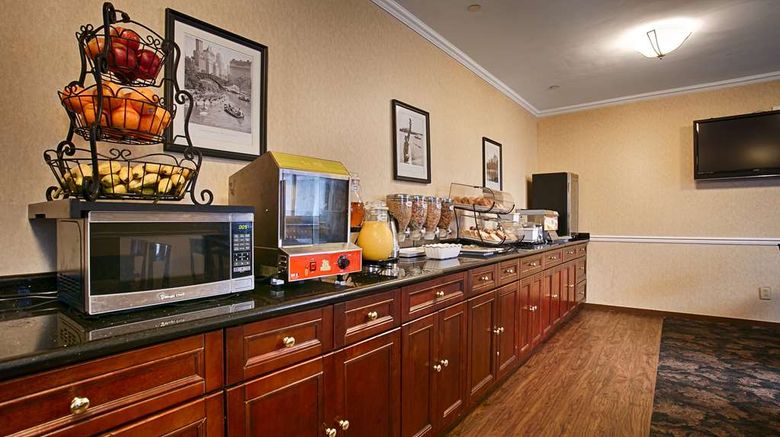 <b>Best Western Queens Court Hotel Restaurant</b>. Images powered by <a href="https://iceportal.shijigroup.com/" title="IcePortal" target="_blank">IcePortal</a>.