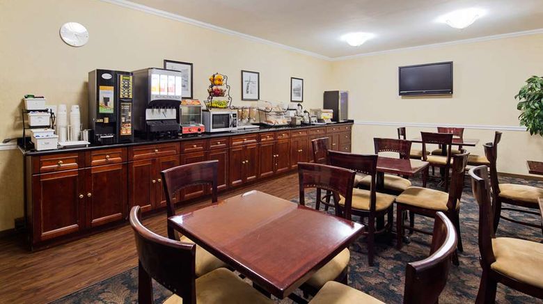 <b>Best Western Queens Court Hotel Restaurant</b>. Images powered by <a href="https://iceportal.shijigroup.com/" title="IcePortal" target="_blank">IcePortal</a>.