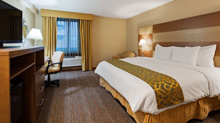 Best Western Queens Court Hotel Room