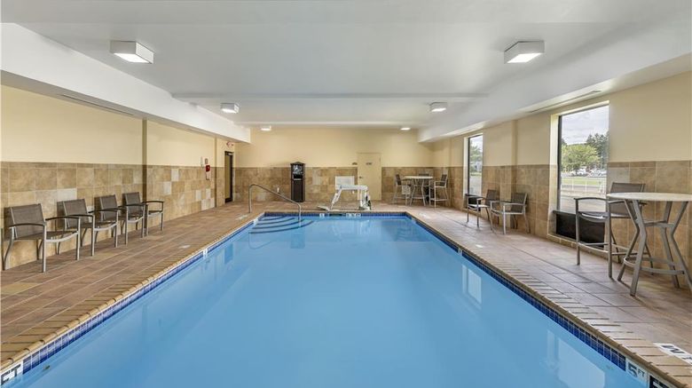<b>Best Western Plus University Inn Pool</b>. Images powered by <a href="https://iceportal.shijigroup.com/" title="IcePortal" target="_blank">IcePortal</a>.