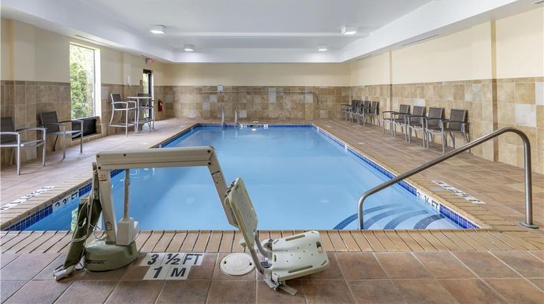 <b>Best Western Plus University Inn Pool</b>. Images powered by <a href="https://iceportal.shijigroup.com/" title="IcePortal" target="_blank">IcePortal</a>.