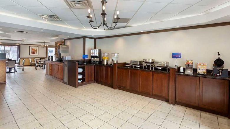 <b>Best Western Mill River Manor Restaurant</b>. Images powered by <a href="https://iceportal.shijigroup.com/" title="IcePortal" target="_blank">IcePortal</a>.