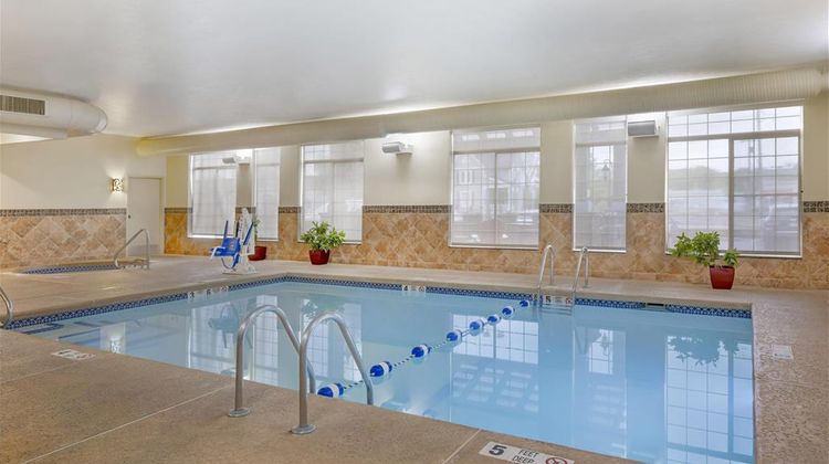 Best Western Plus Vineyard Inn & Suites Pool