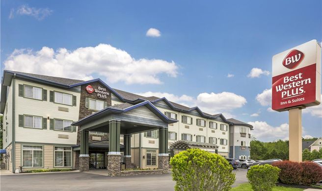 Best Western Plus Vineyard Inn & Suites Exterior