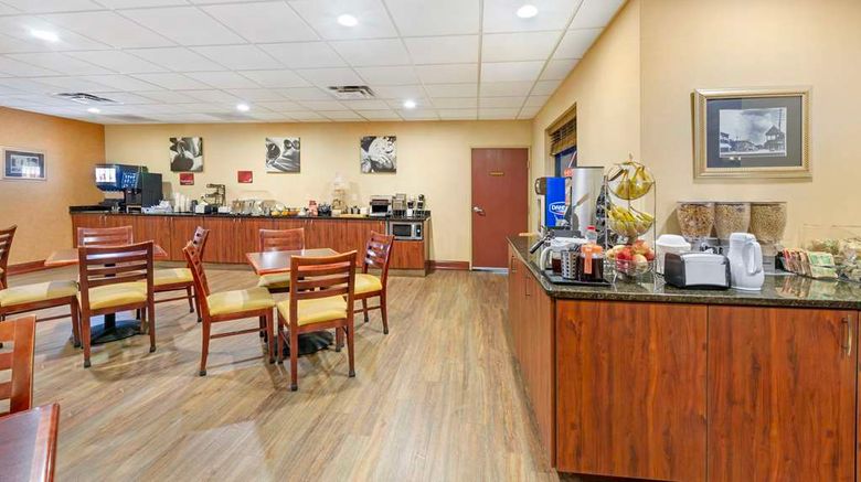 <b>Best Western Plus Victor Inn & Suites Restaurant</b>. Images powered by <a href="https://iceportal.shijigroup.com/" title="IcePortal" target="_blank">IcePortal</a>.