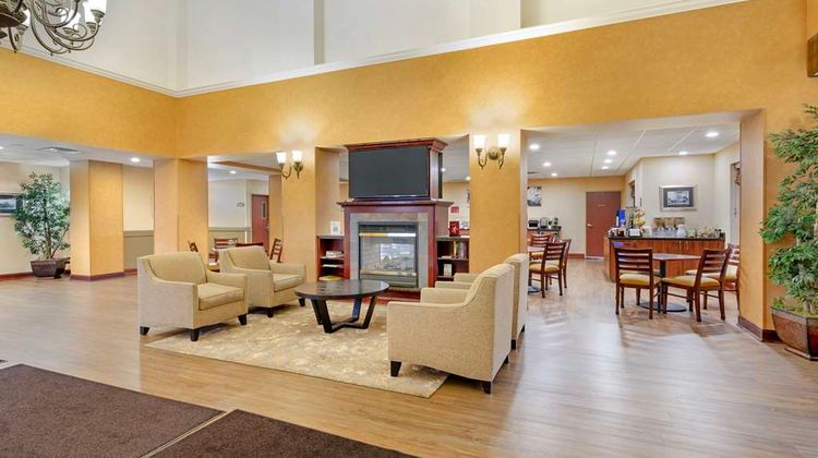 Best Western Plus Victor Inn & Suites Lobby