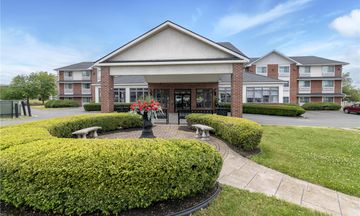 Best Western Plus Franklin Square Inn