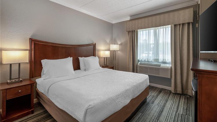 Best Western Plus Franklin Square Inn Room