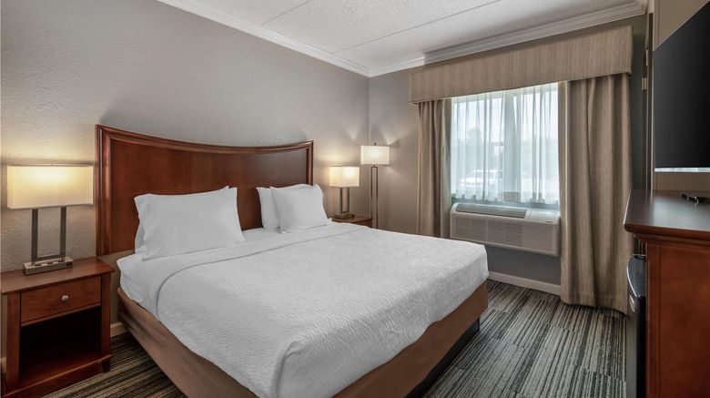 <b>Best Western Plus Franklin Square Inn Room</b>. Images powered by <a href="https://iceportal.shijigroup.com/" title="IcePortal" target="_blank">IcePortal</a>.