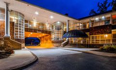 Best Western Plus The Inn Stes at Falls
