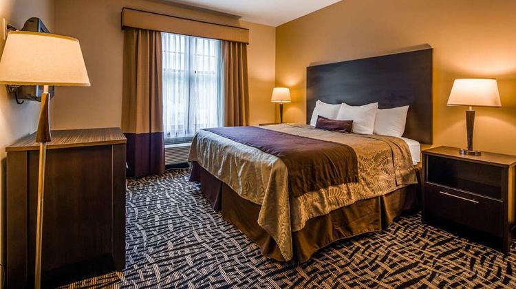 Best Western Plus The Inn Stes at Falls Suite