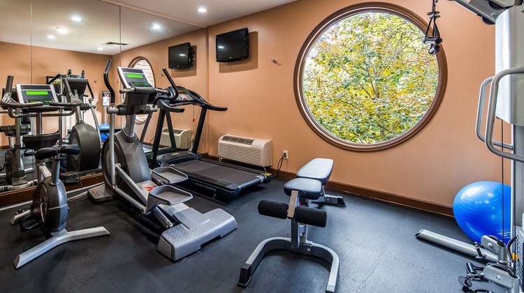 Best Western Plus The Inn Stes at Falls Health