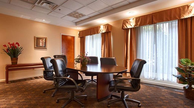 <b>Best Western Plus Galleria Inn & Suites Meeting</b>. Images powered by <a href="https://iceportal.shijigroup.com/" title="IcePortal" target="_blank">IcePortal</a>.