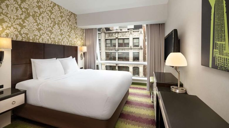 <b>Best Western Premier Herald Square Room</b>. Images powered by <a href="https://iceportal.shijigroup.com/" title="IcePortal" target="_blank">IcePortal</a>.