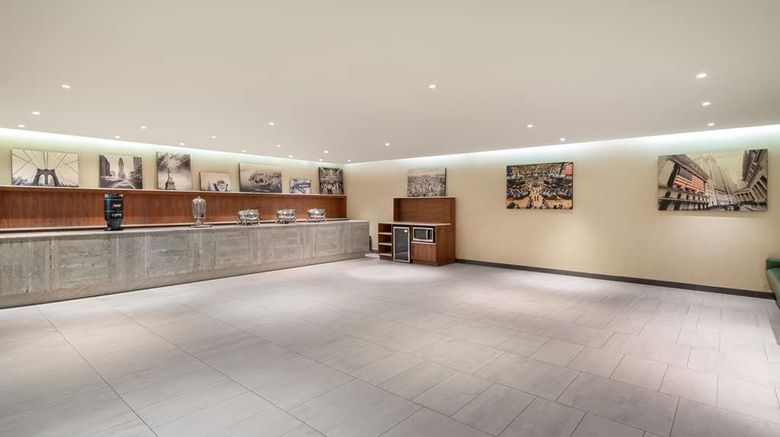 <b>Best Western Premier Herald Square Ballroom</b>. Images powered by <a href="https://iceportal.shijigroup.com/" title="IcePortal" target="_blank">IcePortal</a>.