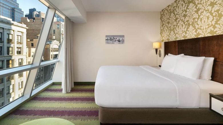 <b>Best Western Premier Herald Square Room</b>. Images powered by <a href="https://iceportal.shijigroup.com/" title="IcePortal" target="_blank">IcePortal</a>.
