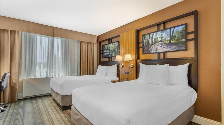 Best Western Queens Gold Coast Room