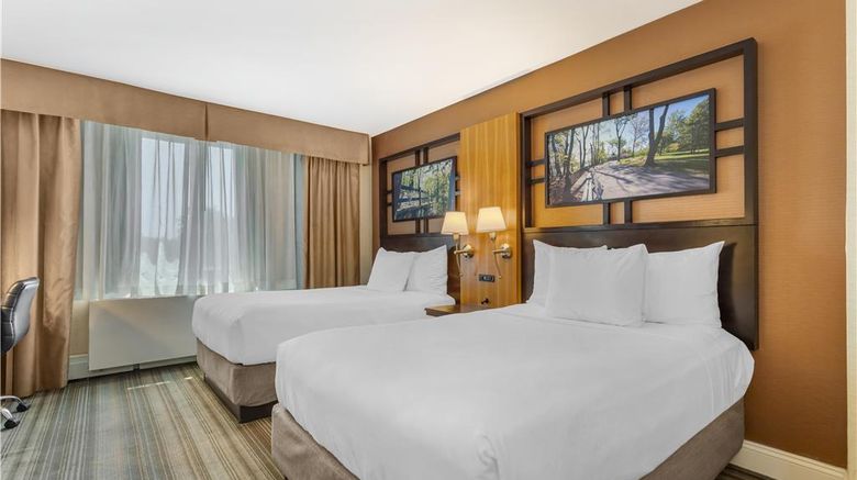 <b>Best Western Queens Gold Coast Room</b>. Images powered by <a href="https://iceportal.shijigroup.com/" title="IcePortal" target="_blank">IcePortal</a>.