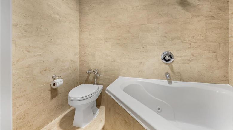 <b>Best Western Queens Gold Coast Room</b>. Images powered by <a href="https://iceportal.shijigroup.com/" title="IcePortal" target="_blank">IcePortal</a>.