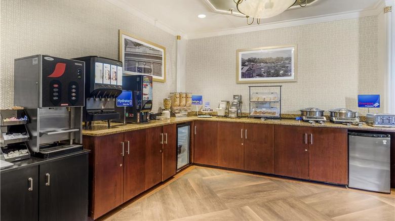 <b>Best Western Queens Gold Coast Restaurant</b>. Images powered by <a href="https://iceportal.shijigroup.com/" title="IcePortal" target="_blank">IcePortal</a>.