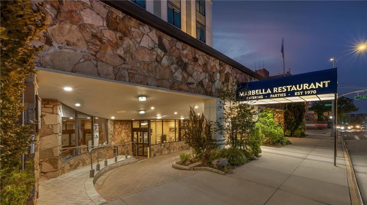 Best Western Queens Gold Coast Exterior