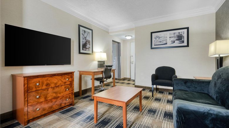 <b>Best Western Inn at Rochester Airport Room</b>. Images powered by <a href="https://iceportal.shijigroup.com/" title="IcePortal" target="_blank">IcePortal</a>.