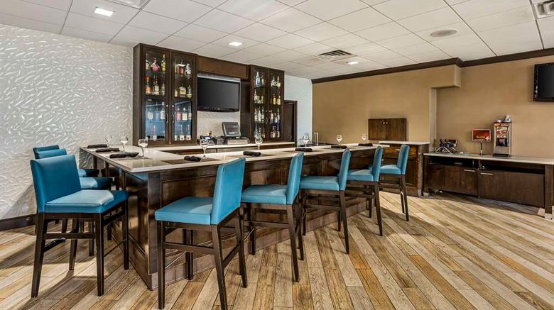 <b>Best Western Plus Hotel Kingston Restaurant</b>. Images powered by <a href="https://iceportal.shijigroup.com/" title="IcePortal" target="_blank">IcePortal</a>.