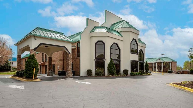 <b>Best Western Statesville Inn Exterior</b>. Images powered by <a href="https://iceportal.shijigroup.com/" title="IcePortal" target="_blank">IcePortal</a>.