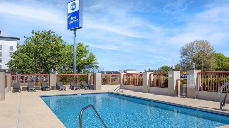 <b>Best Western Lumberton Pool</b>. Images powered by <a href="https://iceportal.shijigroup.com/" title="IcePortal" target="_blank">IcePortal</a>.