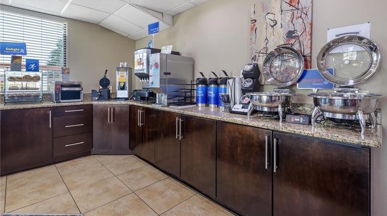 <b>Best Western Lumberton Restaurant</b>. Images powered by <a href="https://iceportal.shijigroup.com/" title="IcePortal" target="_blank">IcePortal</a>.