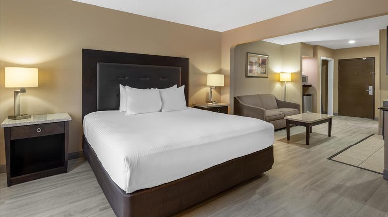 <b>Best Western Lumberton Suite</b>. Images powered by <a href="https://iceportal.shijigroup.com/" title="IcePortal" target="_blank">IcePortal</a>.