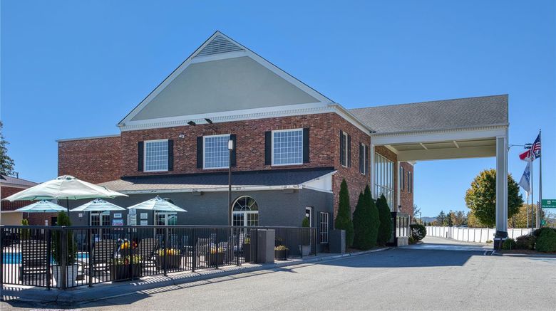 <b>Best Western Hendersonville Inn Exterior</b>. Images powered by <a href="https://iceportal.shijigroup.com/" title="IcePortal" target="_blank">IcePortal</a>.