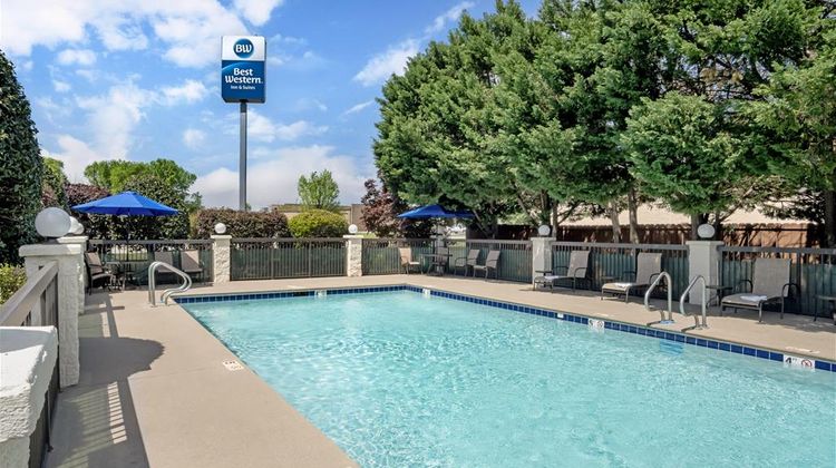 Best Western Inn & Suites - Monroe Pool