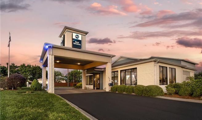 Best Western Inn & Suites - Monroe Exterior