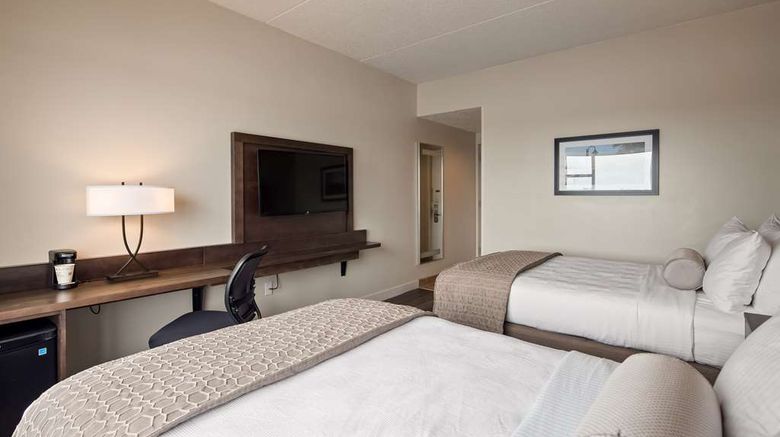 <b>Best Western Plus Coastline Inn Room</b>. Images powered by <a href="https://iceportal.shijigroup.com/" title="IcePortal" target="_blank">IcePortal</a>.