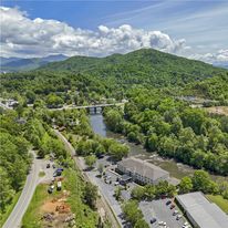 Best Western Plus River Escape Inn & Sts