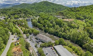 Best Western Plus River Escape Inn & Sts