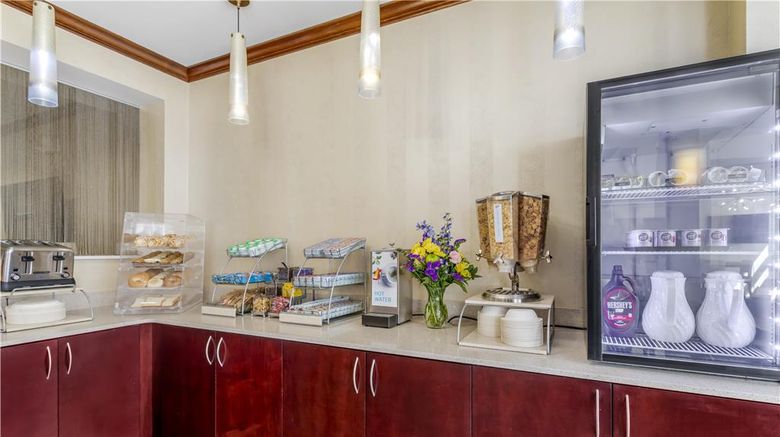 <b>Best Western Plus River Escape Inn & Sts Restaurant</b>. Images powered by <a href="https://iceportal.shijigroup.com/" title="IcePortal" target="_blank">IcePortal</a>.