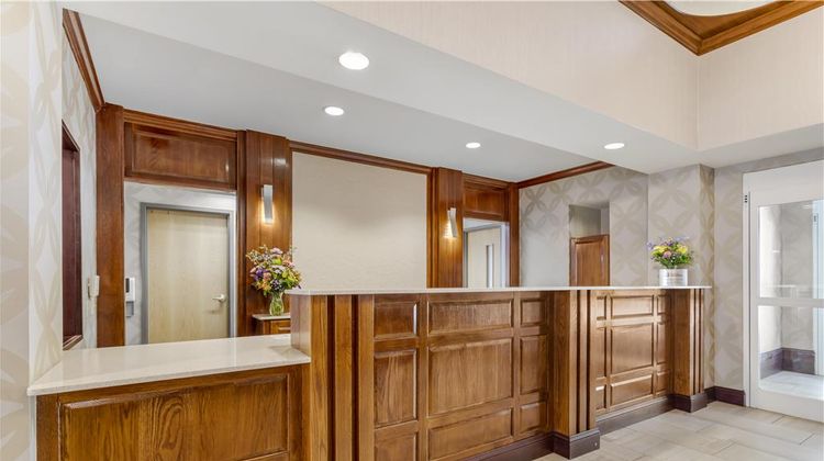 Best Western Plus River Escape Inn & Sts Lobby