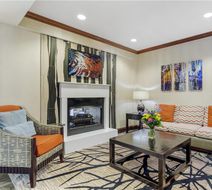 Best Western Plus River Escape Inn & Sts Lobby