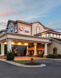 Best Western Plus Westgate Inn & Suites