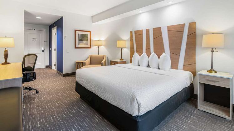 Best Western Plus Westgate Inn & Suites Room