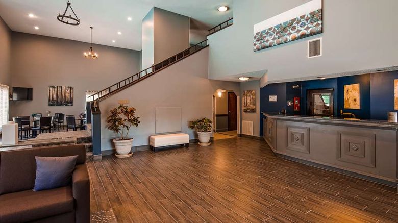<b>Best Western Butner Creedmoor Inn Lobby</b>. Images powered by <a href="https://iceportal.shijigroup.com/" title="IcePortal" target="_blank">IcePortal</a>.